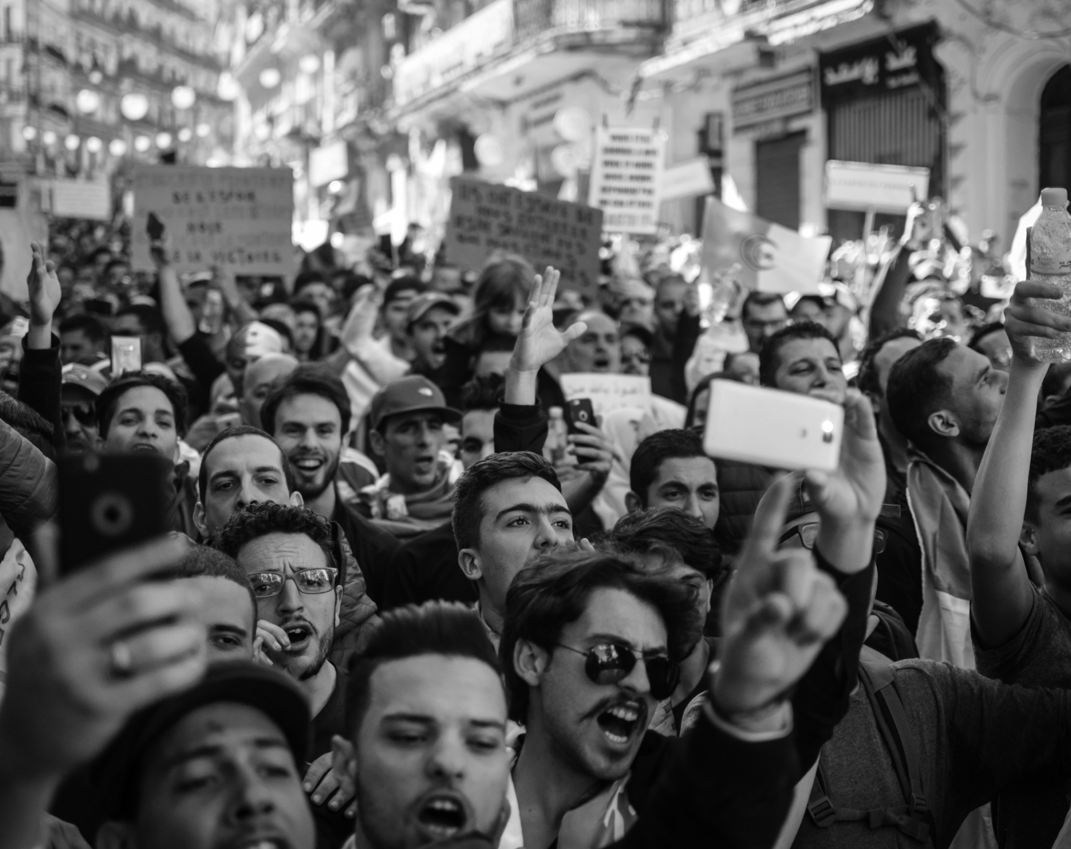 Britain hit by biggest day of strikes in a decade as pay disputes escalate-min Britain hit by biggest day of strikes in a decade as pay disputes escalate-min