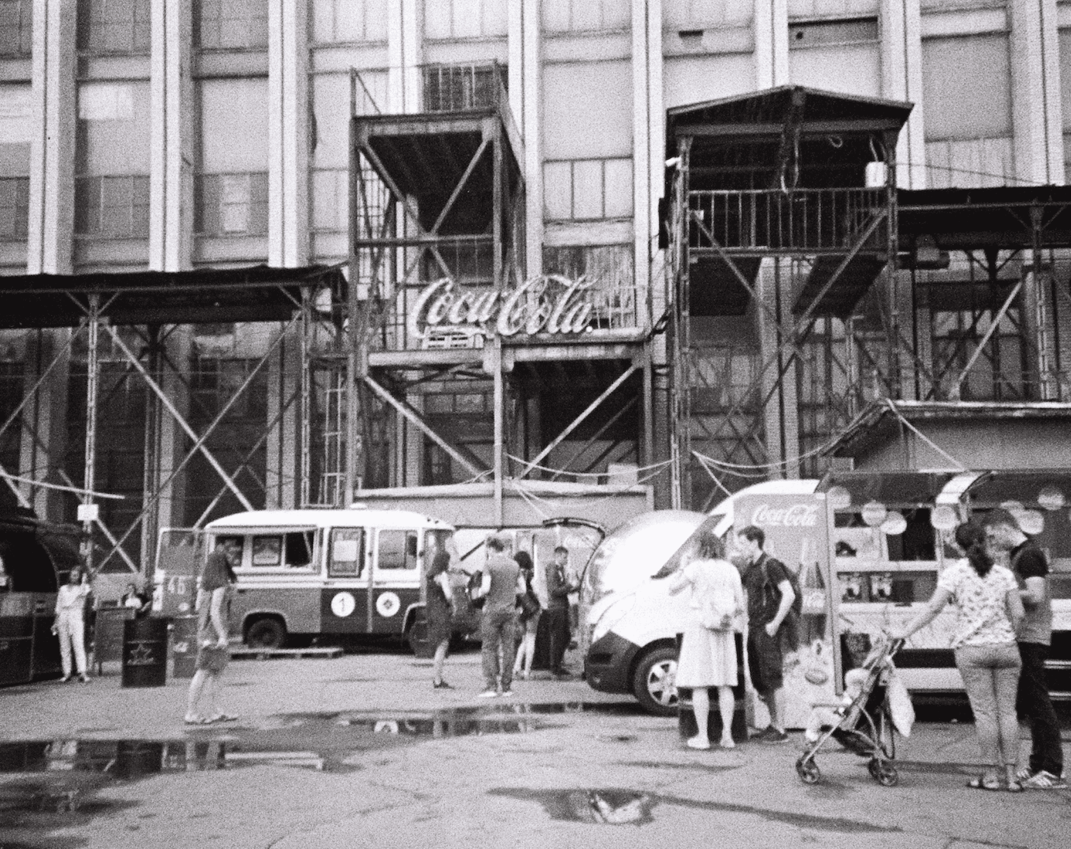 Photo of a man posing with a Coca-Cola bottle in 1981 symbolized a cultural shift in China